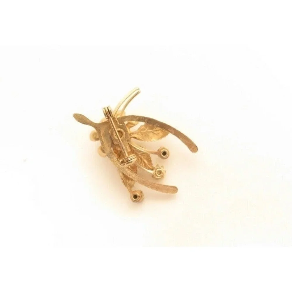 Vintage Rhinestone Faux Pearl Flower Gold Toned Wishbone‎ Pin